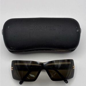 Vintage CHANEL Dark Tortoise Brown Sunglasses